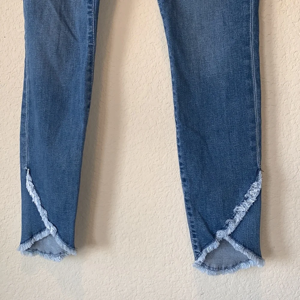 Joe's Jeans Light Blue Women's Jeans - Picture 3 of 7